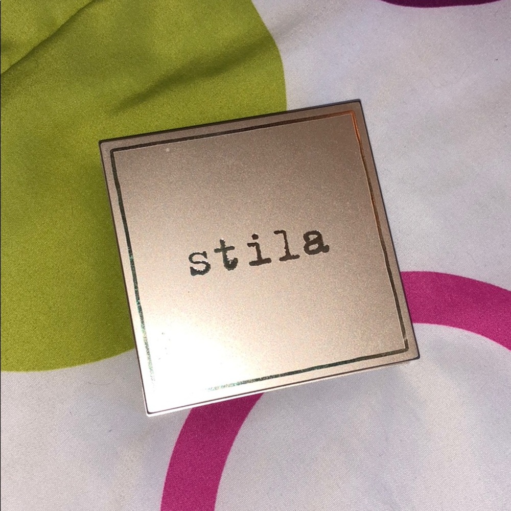 Stila Heaven’s Hue Highlighter